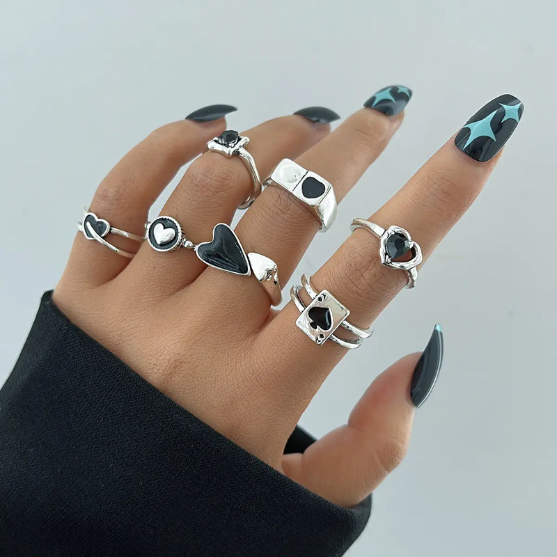 Retro Black Love Oil Dripping Ring Set (7 Pieces)