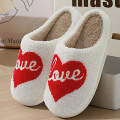 2024 New Valentine's Day Cotton Slippers Warm Non Slip Love Heart Pattern Comfortable Couple Slides Shoes For Men Women Home